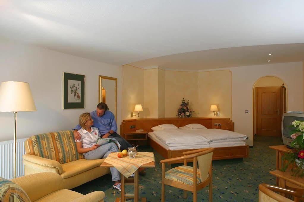 Ringhotel Nebelhornblick Oberstdorf Exterior photo